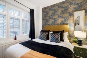 Charming 2 bed House - Roof Top Terrace & Parking